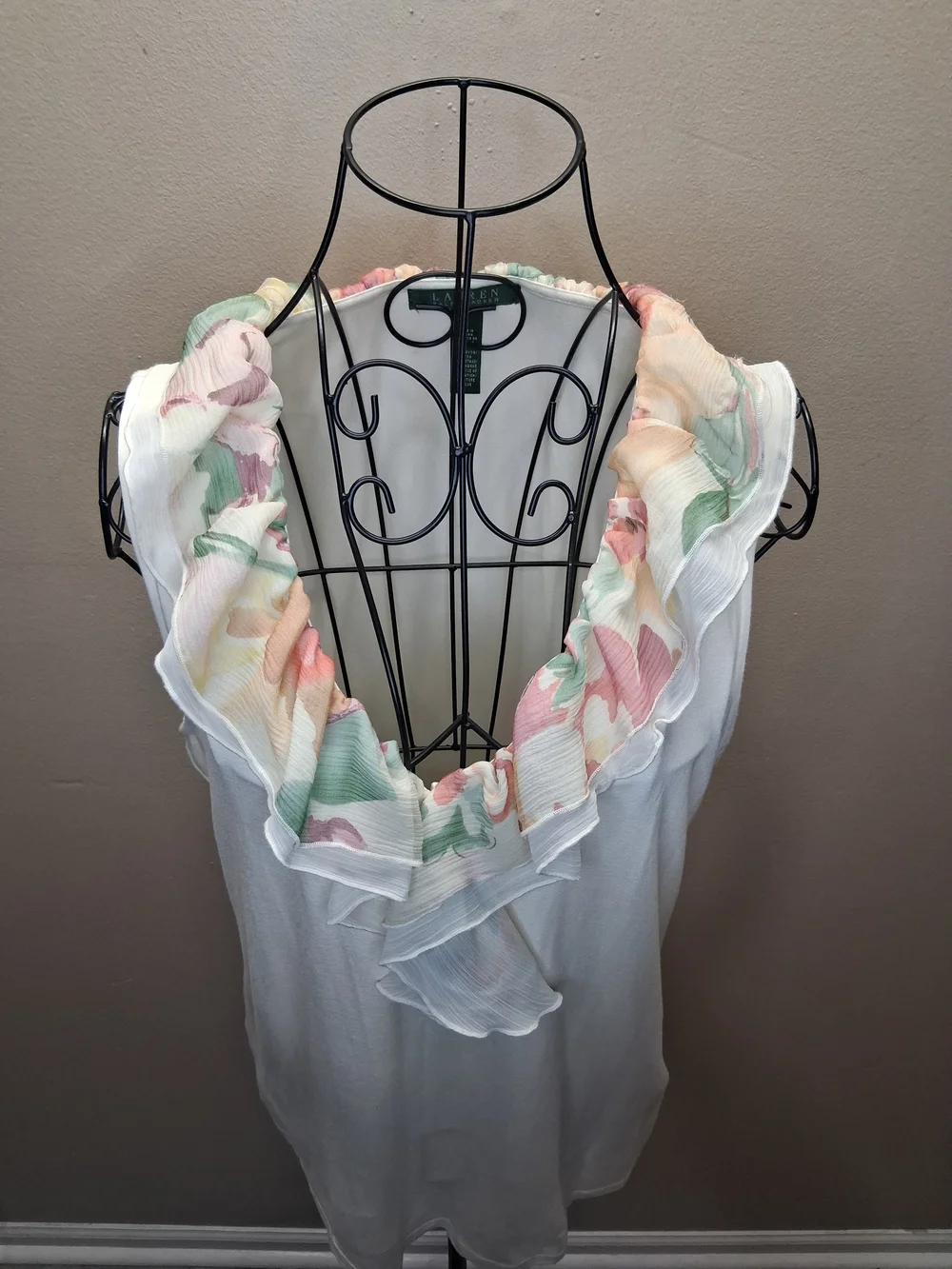 LAUREN Ralph Lauren Women's Sleeveless Top Large White Floral Ruffle Neck Blouse - Picture 9 of 9